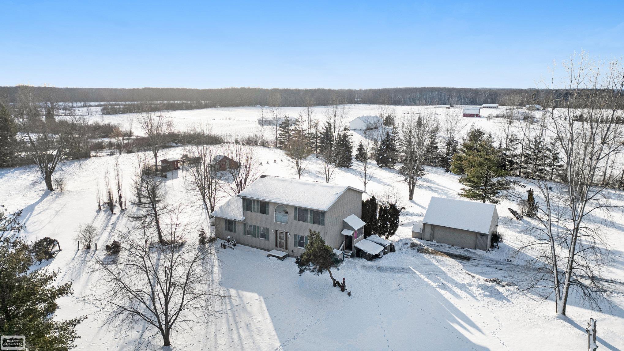 12799 Sullivan Road Emmett, MI 48022 - Photo 27 of 31 50131612-b703bae7-689a-49c8-97f2-56dba20920f6.JPG