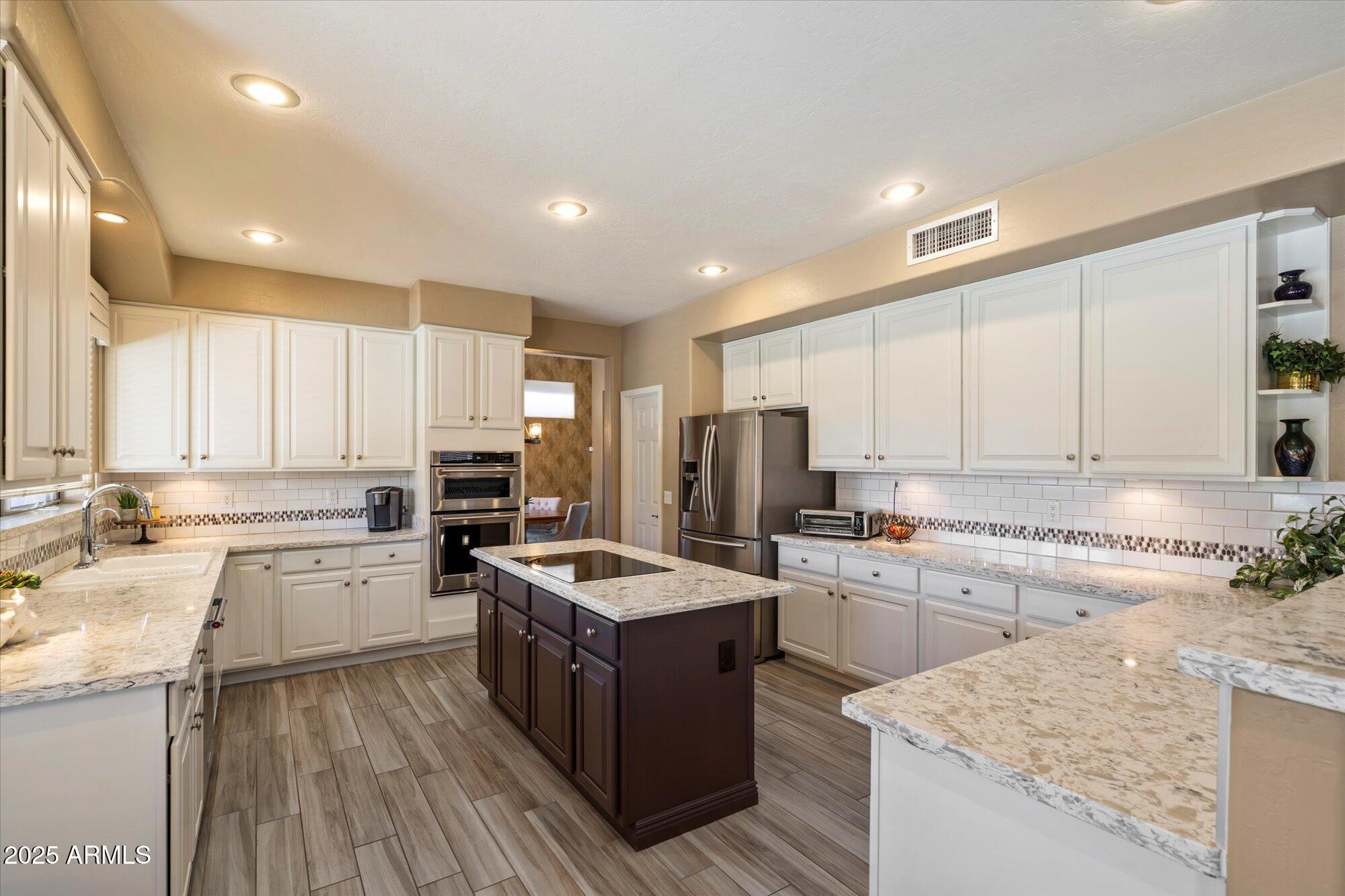4409 East Kirkland Road Phoenix, AZ 85050 - Photo 14 of 44 14-91359287