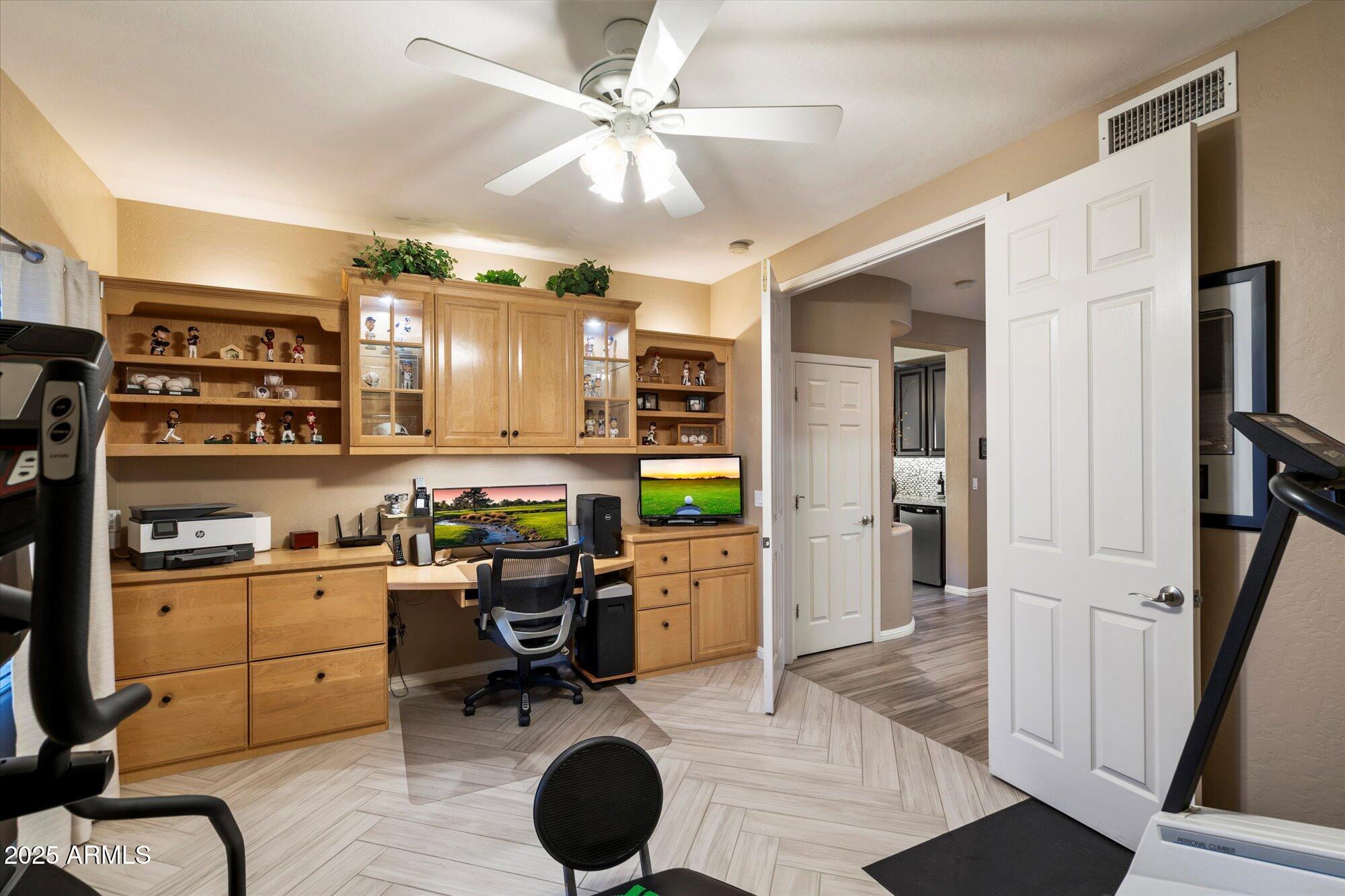 4409 East Kirkland Road Phoenix, AZ 85050 - Photo 18 of 44 18-91359302