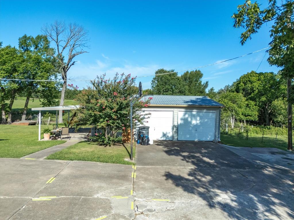 2690 Kelly Road Aledo, TX 76008 - Photo 7 of 19 View of detached garage