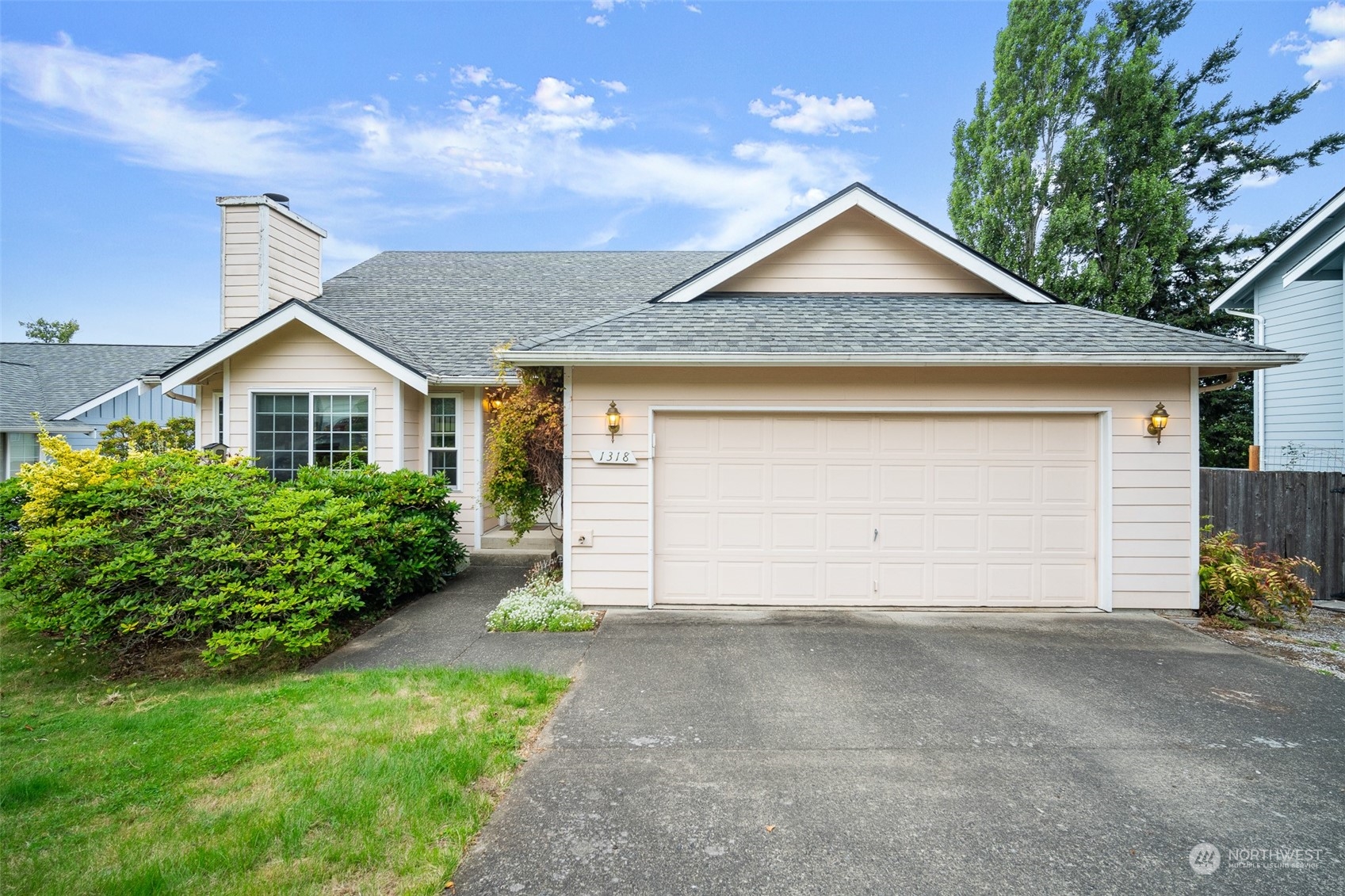 1318 East McLeod Road Bellingham, WA 98226 - Photo 1 of 40 Gallery Image 1
