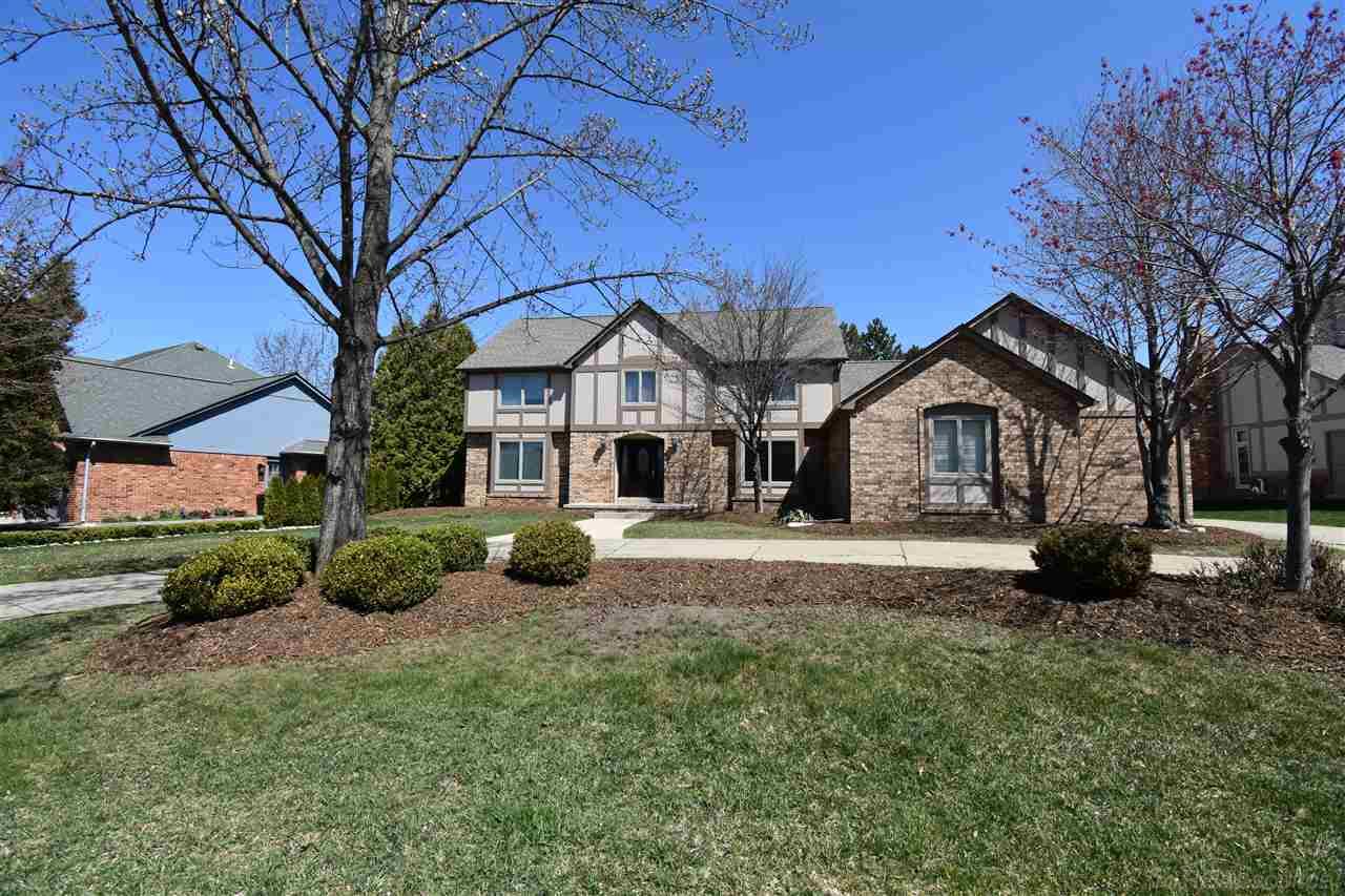 3176 Kilburn Road West Rochester, MI 48306 - Photo 1 of 23 31346437.JPG