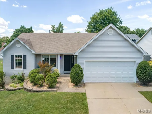 $345,000 | 2544 Abbydale Drive, St. Charles, MO 63303