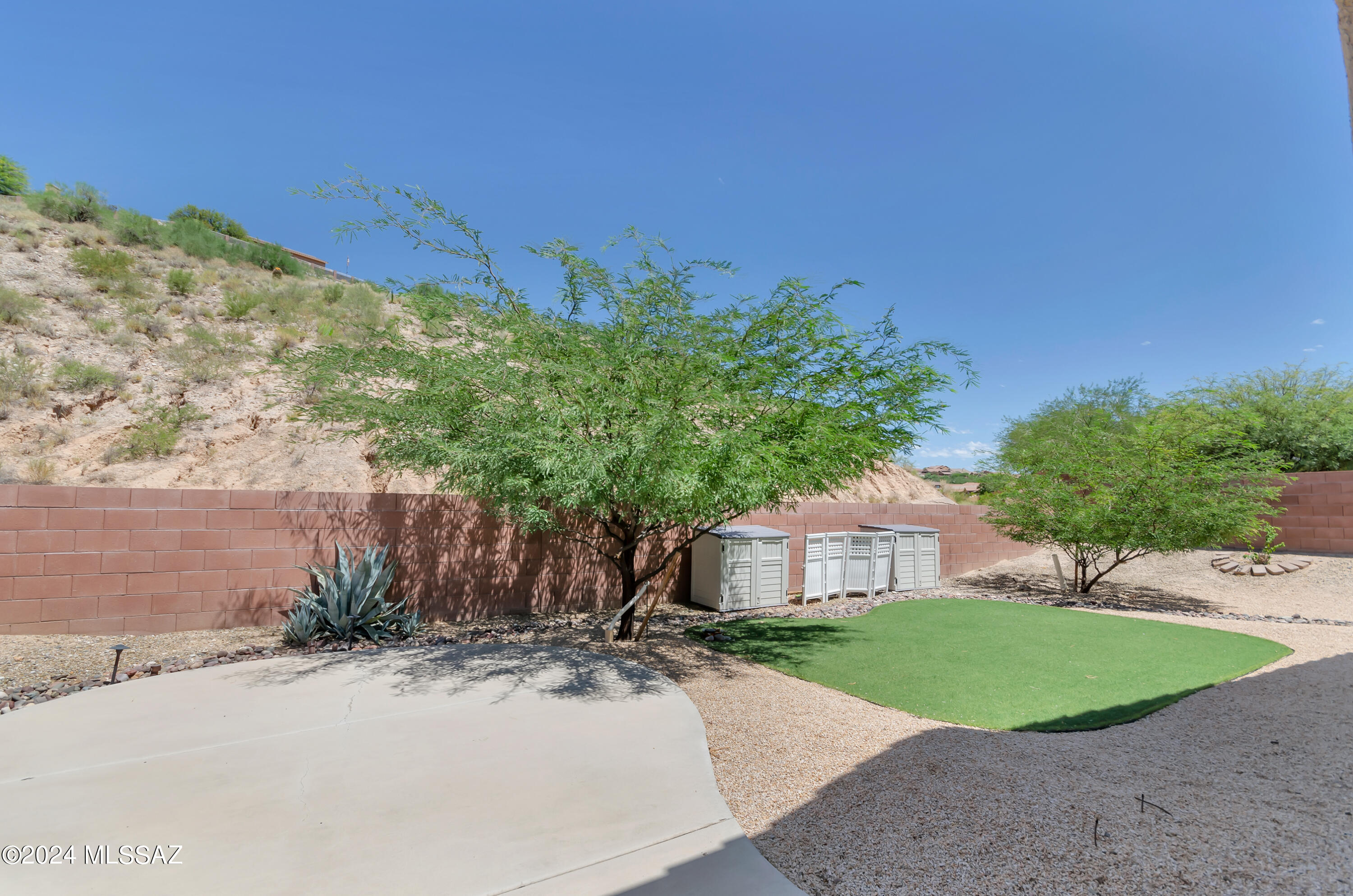 38925 South Running Roses Lane Tucson, AZ 85739 - Photo 32 of 35