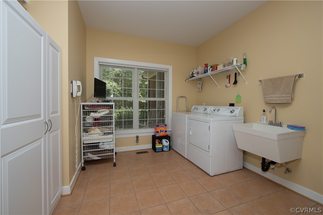 15341 Gamecock Road Midlothian, VA 23112 - Photo 4 of 47 Gallery Image 4