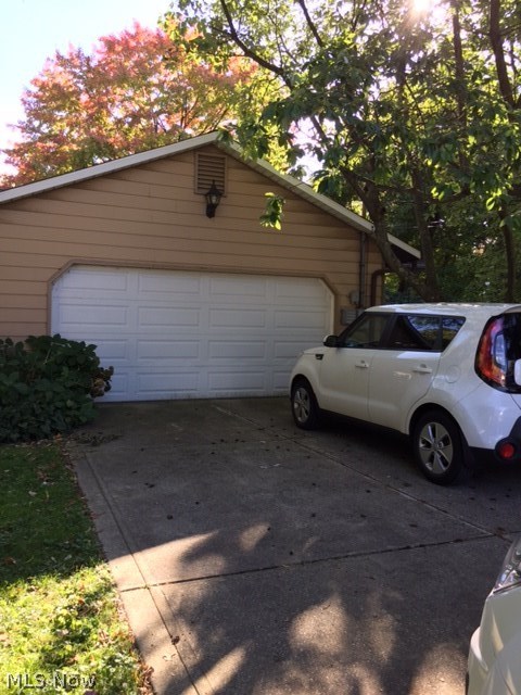 5655 Meister Road Mentor, OH 44060 - Photo 23 of 25 Garage