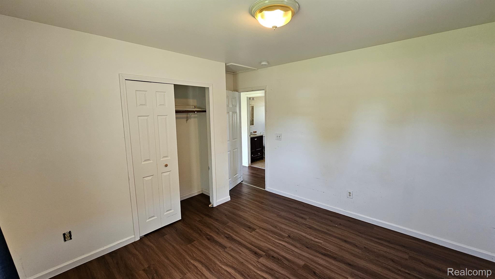 5415 Van Slyke Road Flint, MI 48507 - Photo 14 of 35 Gallery Image 14