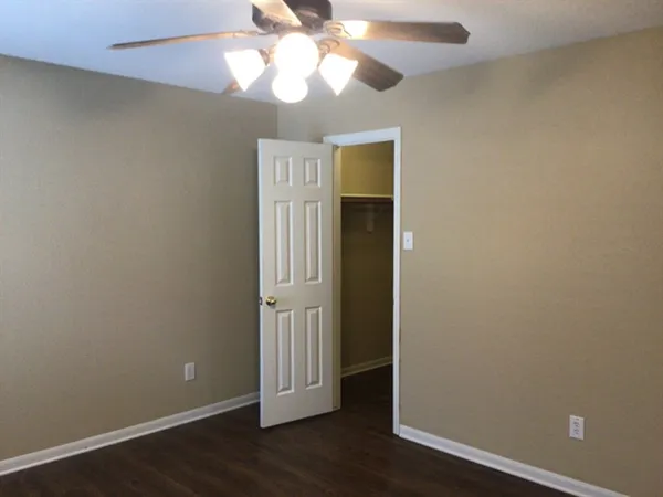 $2,195 | 1022 Yorkshire Hollow Lane, Fresno, TX 77545