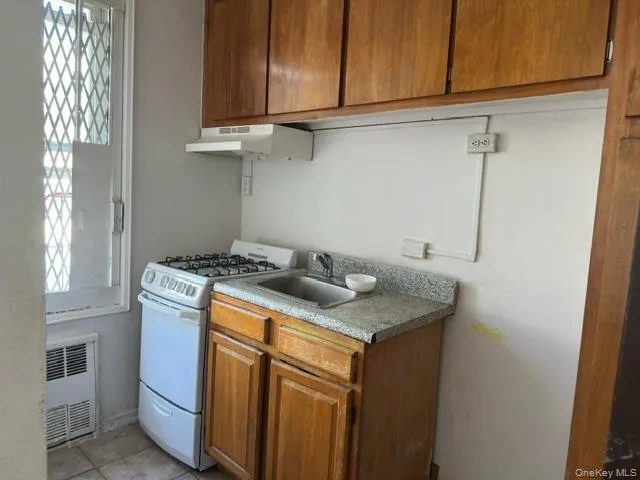 $129,000 | 1332 Metropolitan Avenue, Unit 6A | Parkchester