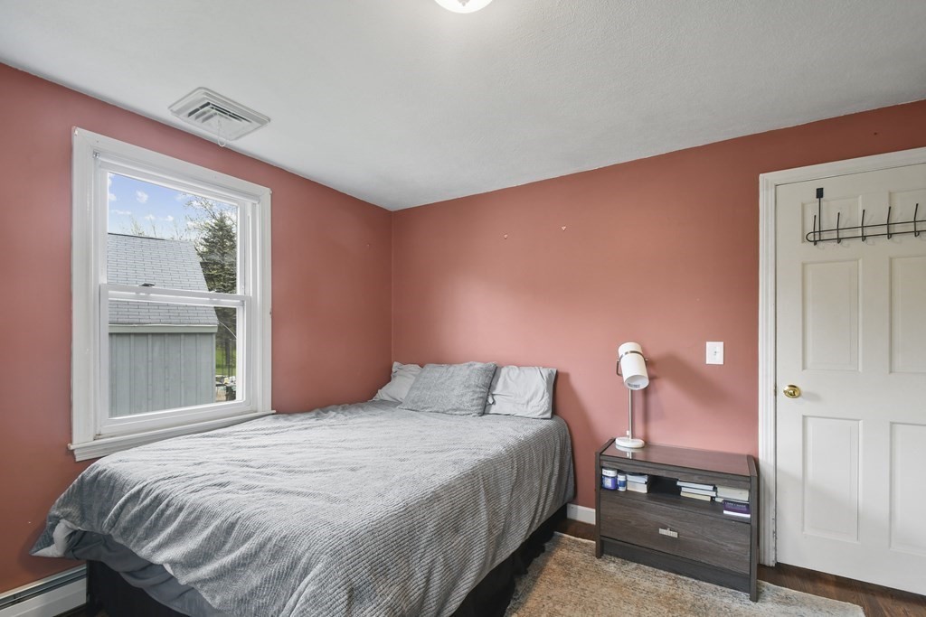 11 Haverhill Road Topsfield, MA 01983 - Photo 18 of 34