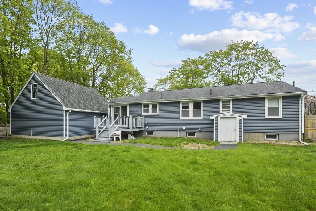 11 Haverhill Road Topsfield, MA 01983 - Photo 33 of 34
