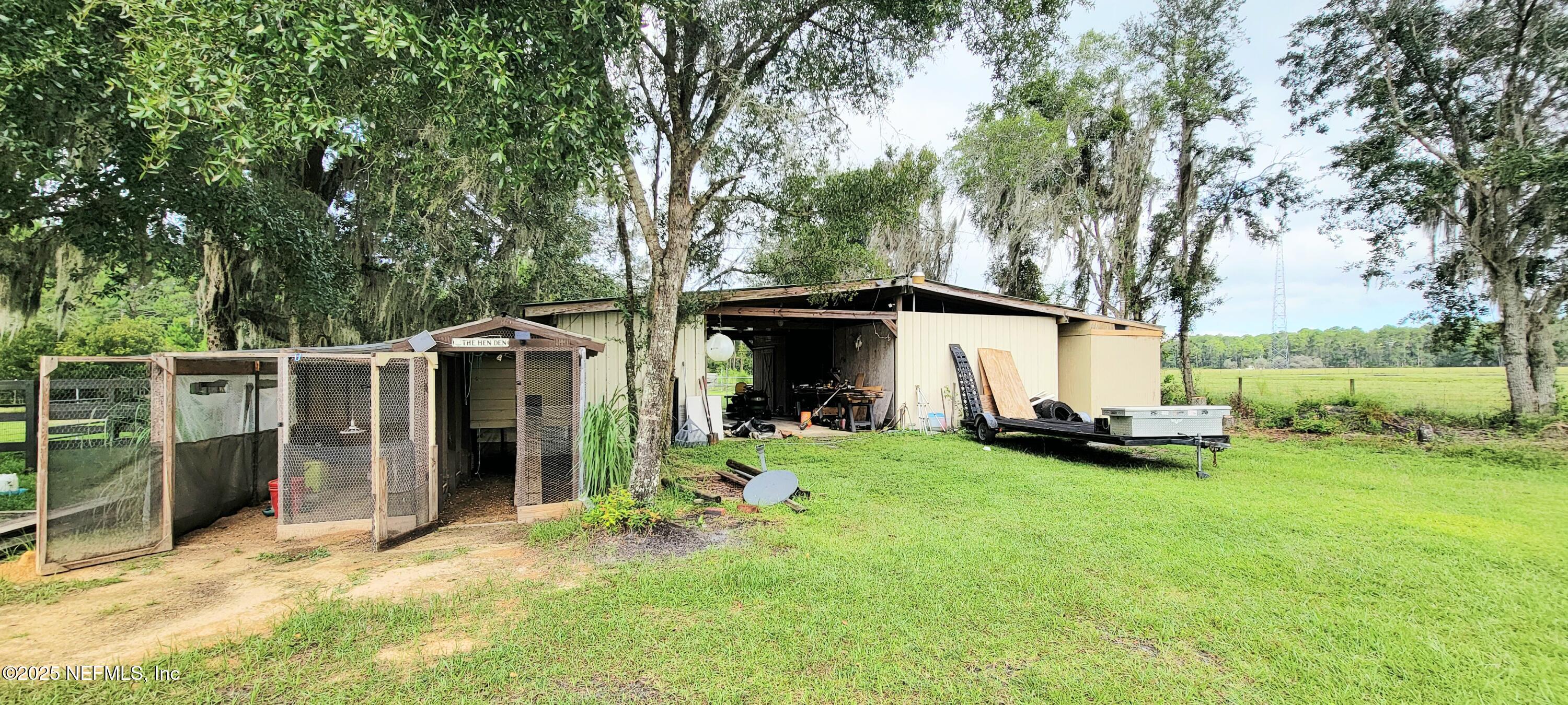 390 State Rte 100 San Mateo, FL 32187 - Photo 16 of 25 20250910_095243