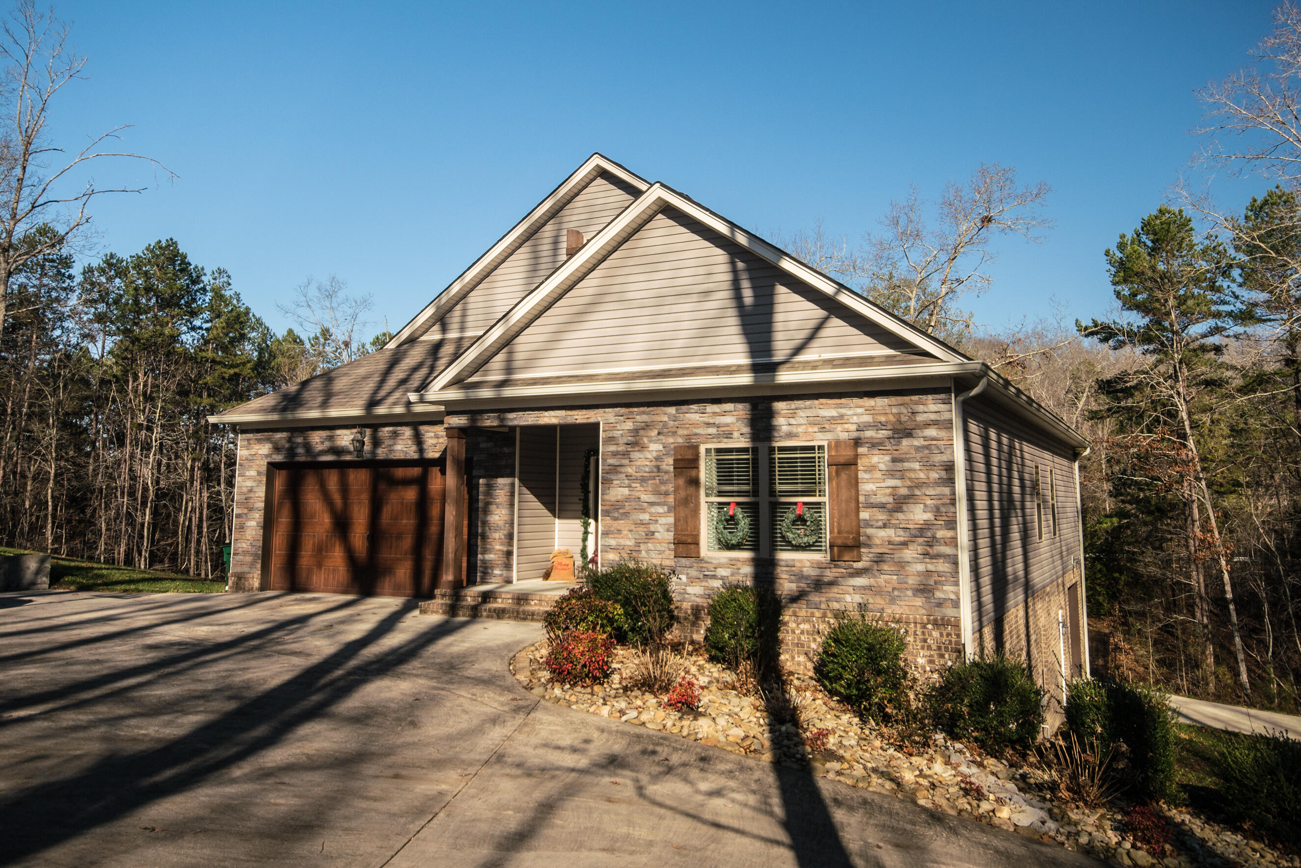 1735 Hunters Ridge Road Soddy Daisy, TN 37379 - Photo 3 of 40 DSC01769