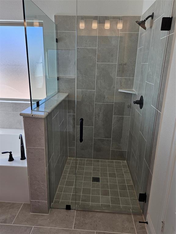 1507 Enloe Road Howe, TX 75459 - Photo 17 of 27 a bathroom with a shower