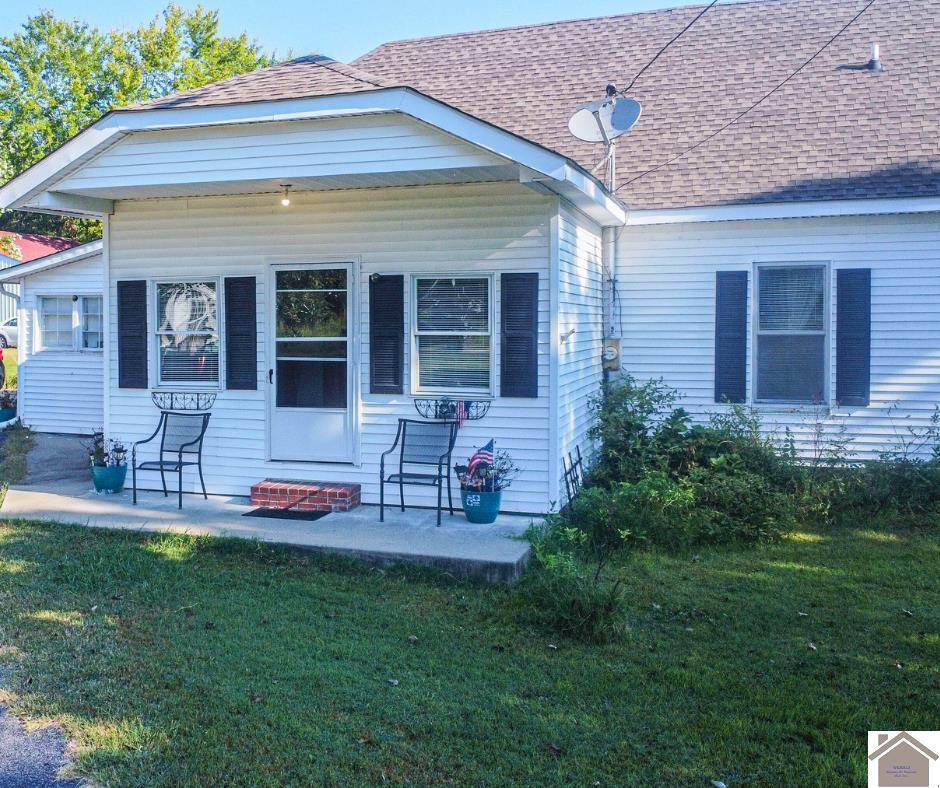 5179 Old Mayfield Road Paducah, KY 42003 - Photo 1 of 32 Photo 1