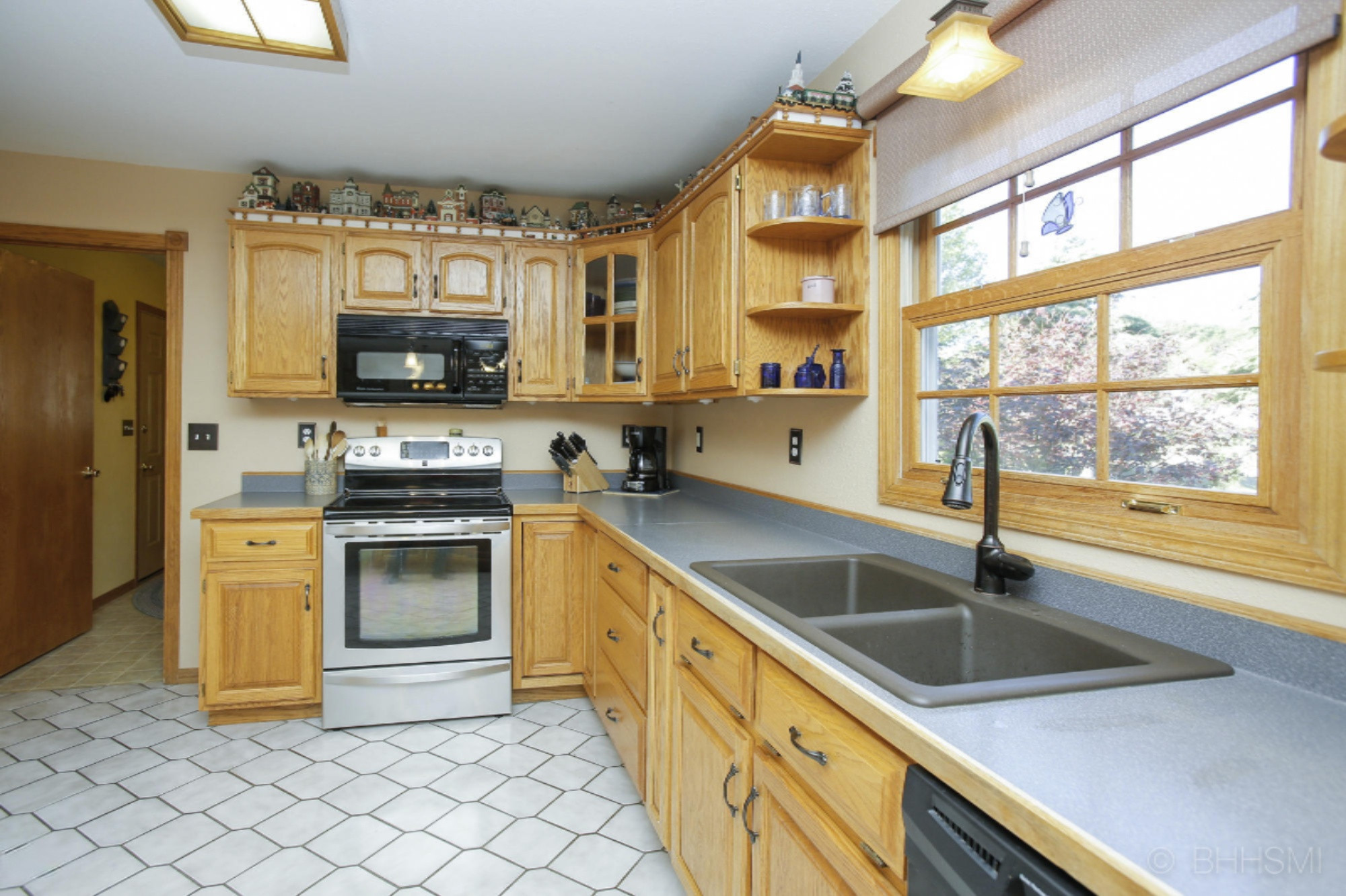 118 Doster Road Plainwell, MI 49080 - Photo 9 of 37 118 doster rd-109