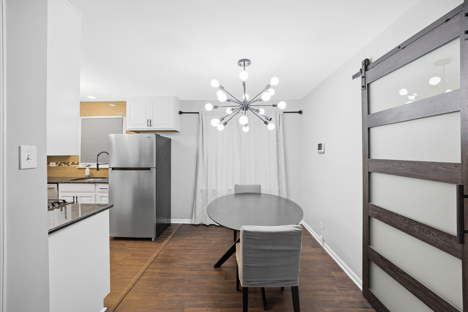 1207 Olive Road Homewood, IL 60430 - Photo 4 of 18