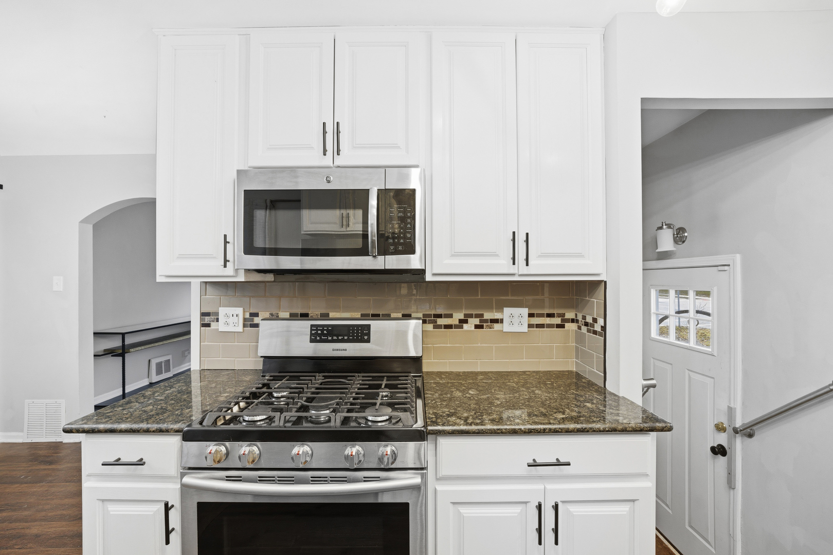 1207 Olive Road Homewood, IL 60430 - Photo 7 of 18