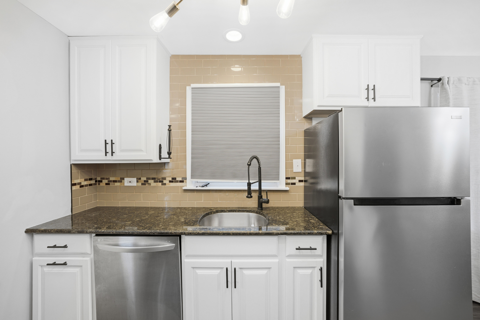 1207 Olive Road Homewood, IL 60430 - Photo 8 of 18