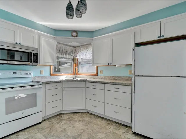 $415,000 | 51 Loaldo Drive, Burlington, VT 05408