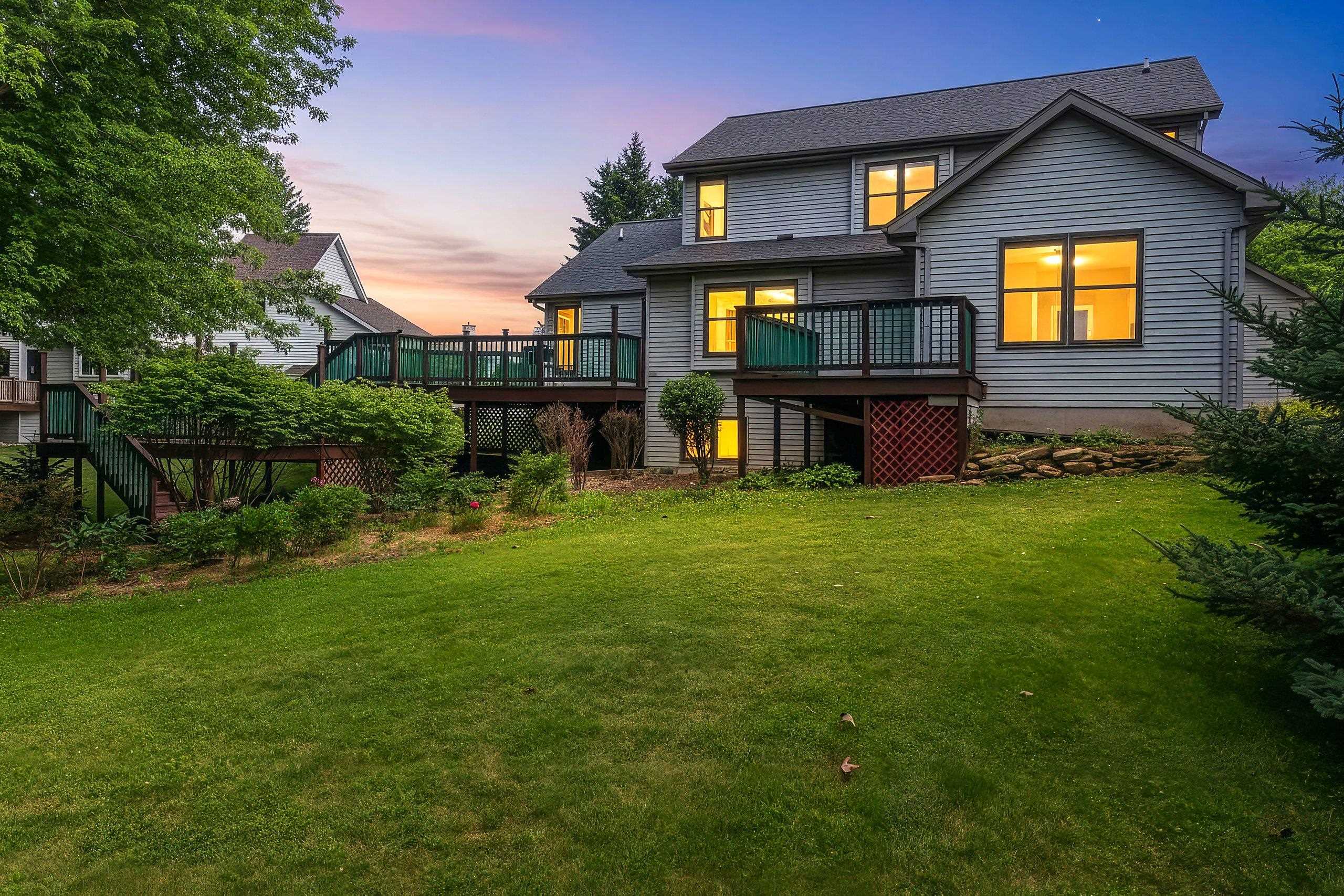 W2342 Valleywood Lane Appleton, WI 54915 - Photo 4 of 69