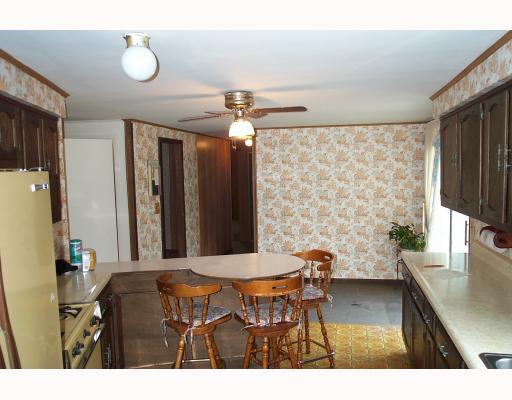 336 West Cruikshank Road Valencia, PA 16059 - Photo 5 of 8 Kitchen.