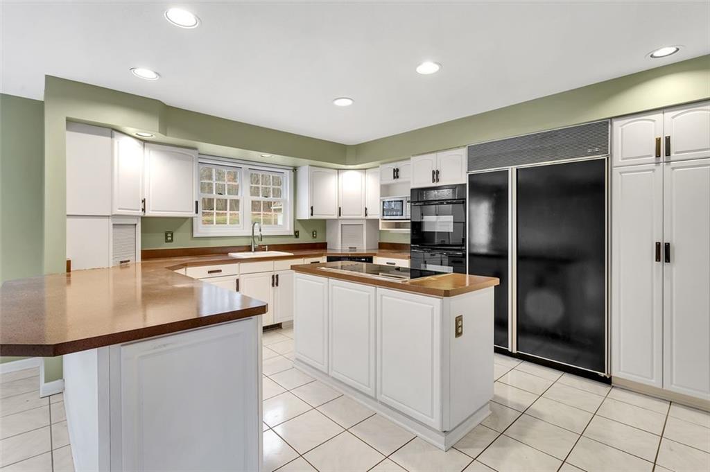 132 Old Quarry Road Clinton, PA 15026 - Photo 6 of 25 Gallery Image 6