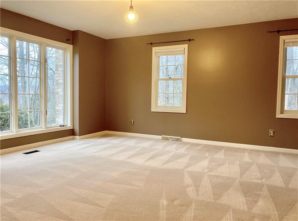 132 Old Quarry Road Clinton, PA 15026 - Photo 7 of 25 Gallery Image 7