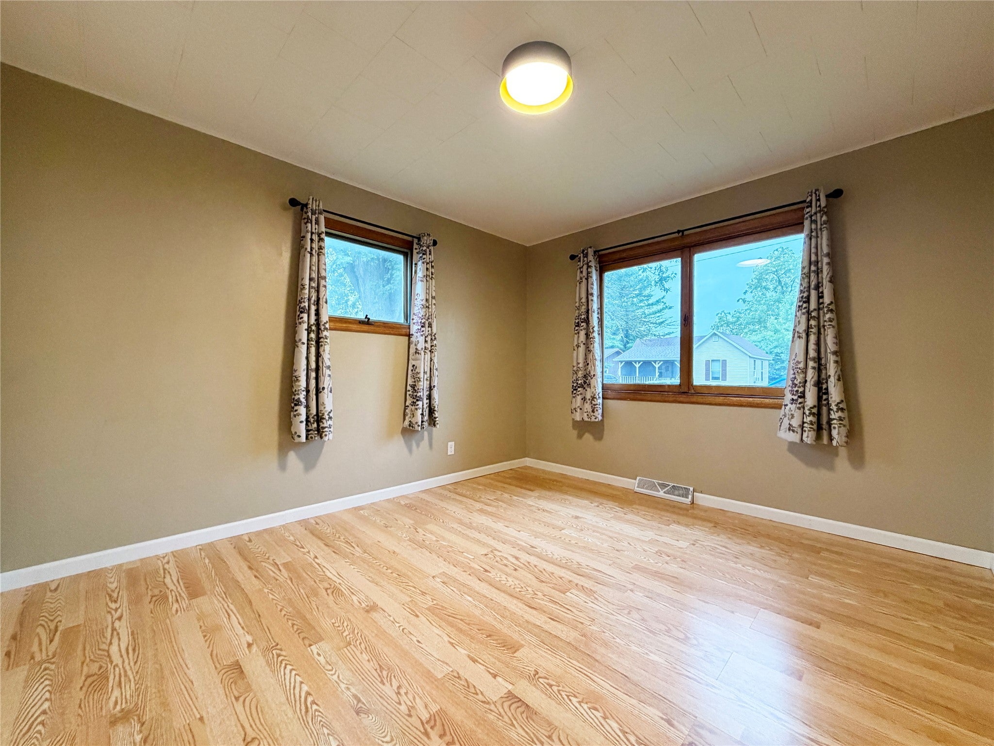 207 Hatten Avenue Rice Lake, WI 54868 - Photo 9 of 16 Gallery Image 9