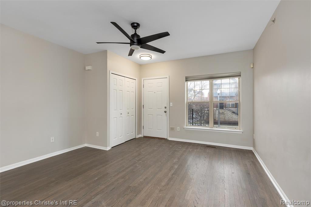 44 Adelaide Street Detroit, MI 48201 - Photo 2 of 26