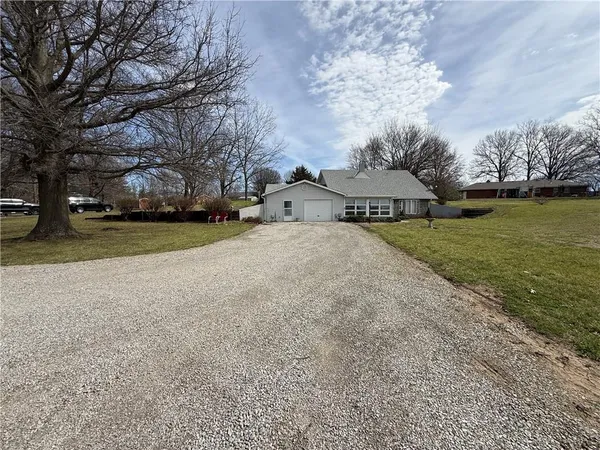 $349,000 | 11960 Little Lane, Lexington, MO 64067