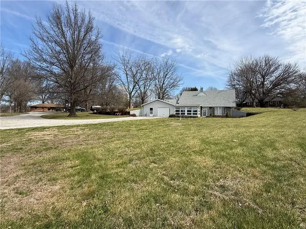 $349,000 | 11960 Little Lane, Lexington, MO 64067