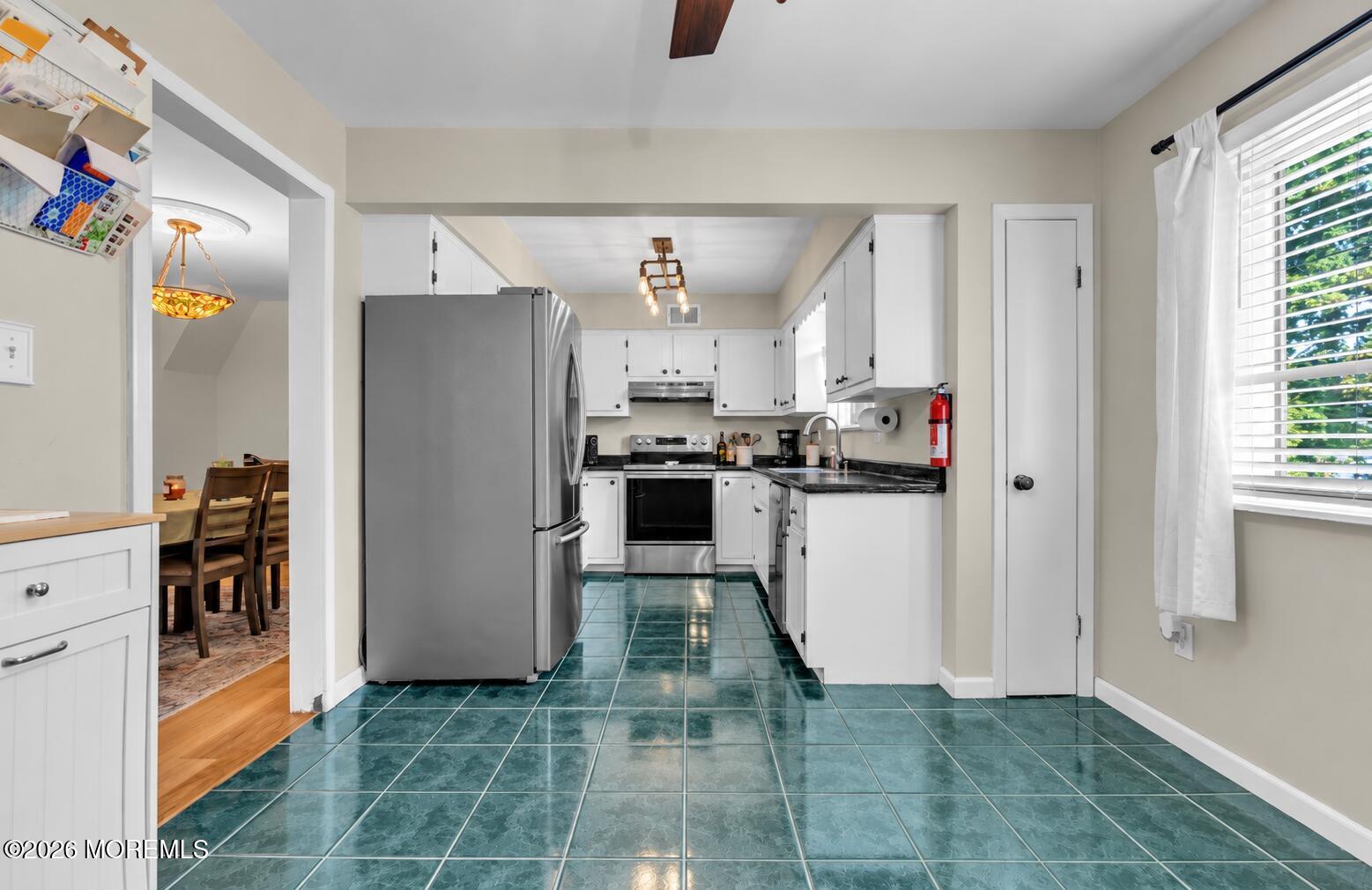 367 Middlewood Road Middletown, NJ 07748 - Photo 17 of 42 425F9AC4-D747-467F-9FE8-8C1FCE78C1CB