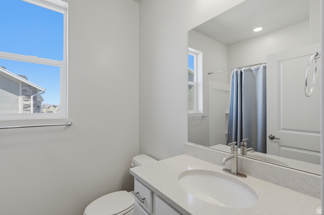 1353 Mapleton Hts Court Mapleton, UT 84664 - Photo 13 of 50 Full bath with vanity and a shower with shower curtain