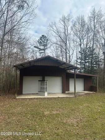 $329,000 | 464 Felps Lane Southwest, Brookhaven, MS 39601