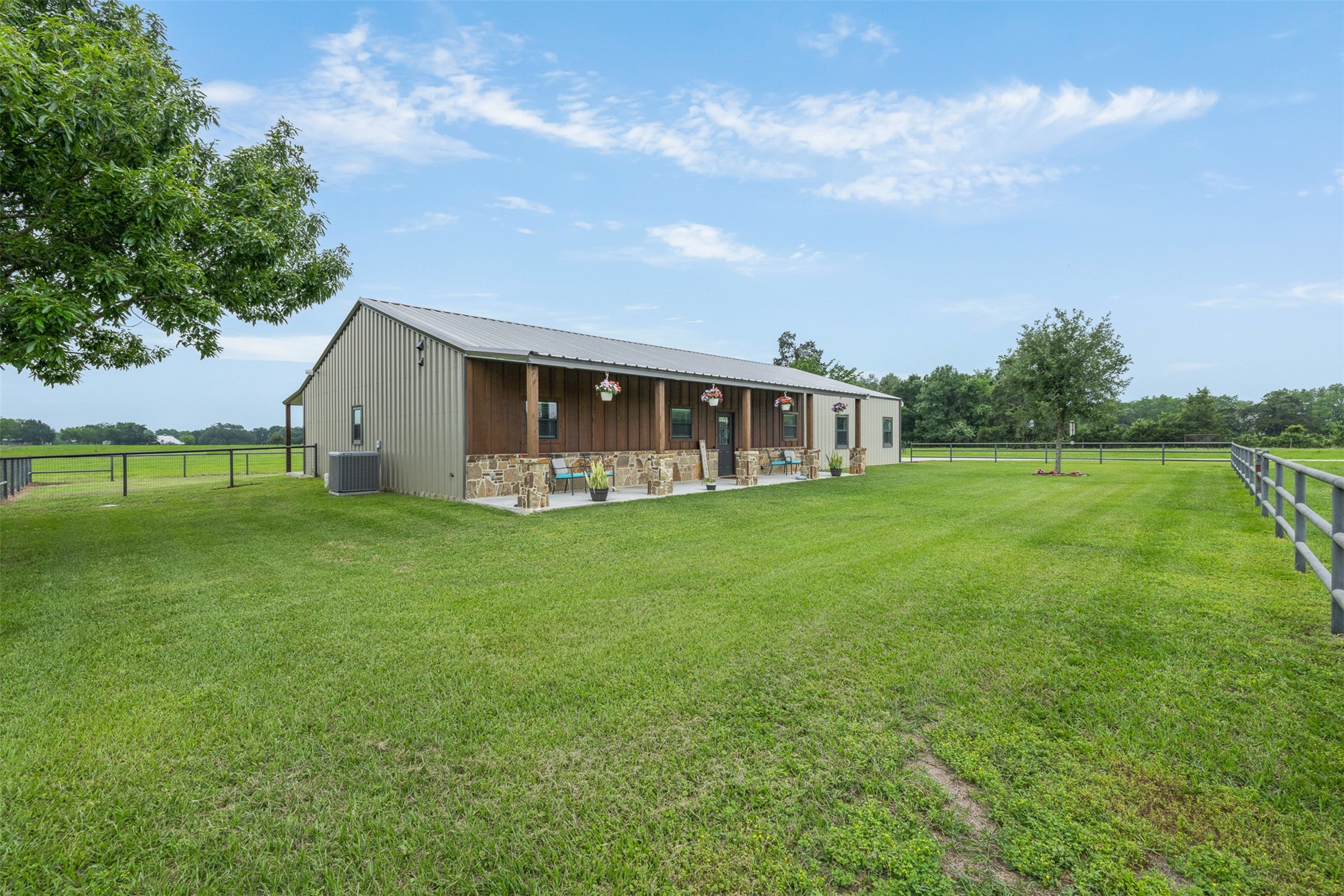 493 Hodde Road Burton, TX 77835 - Photo 19 of 47