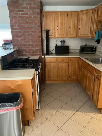 $2,450 | 81 Thornton Street, Unit 3, Boston, MA 02119