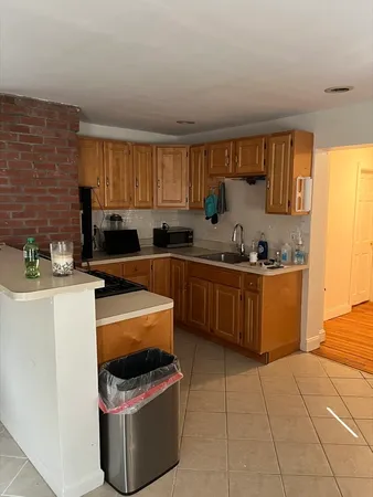 $2,450 | 81 Thornton Street, Unit 3, Boston, MA 02119