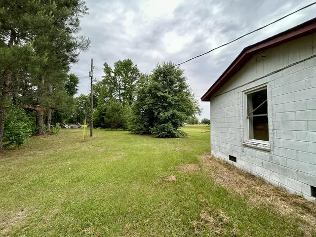 $80,000 | 137 Gillens Road, Eutawville, SC 29048