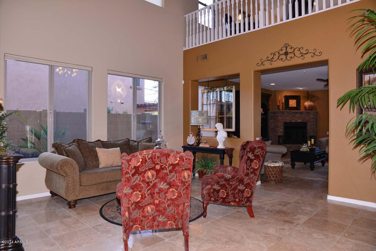 5020 West Rowel Road Phoenix, AZ 85083 - Photo 21 of 73 Living Room