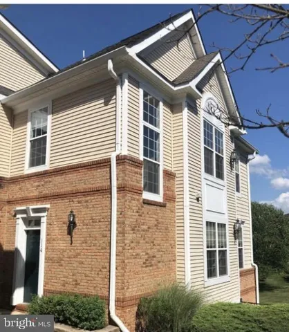 $2,700 | 43865 Hickory Corner Terrace, Unit 114, Ashburn, VA 20147