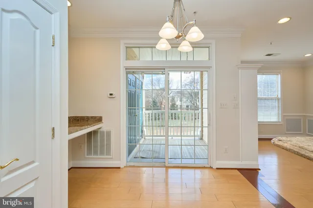 $2,700 | 43865 Hickory Corner Terrace, Unit 114, Ashburn, VA 20147