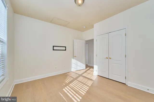 $2,700 | 43865 Hickory Corner Terrace, Unit 114, Ashburn, VA 20147