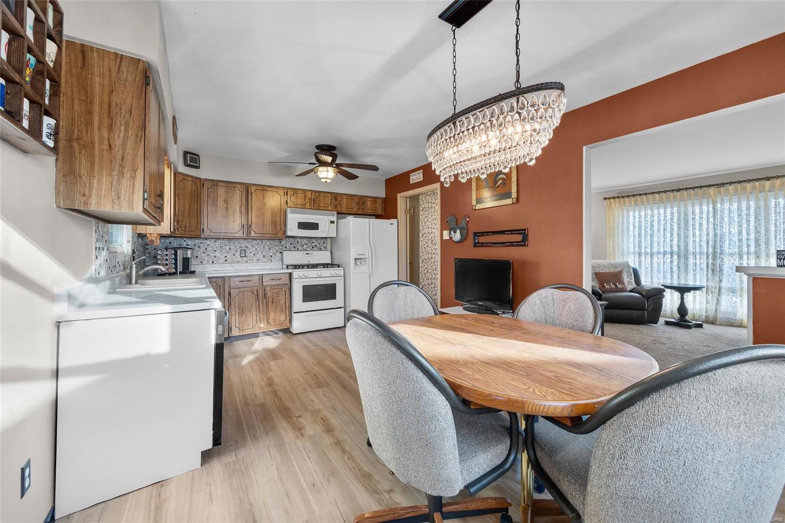3648 Reavis Barracks Road St. Louis, MO 63125 - Photo 5 of 40 Gallery Image 5