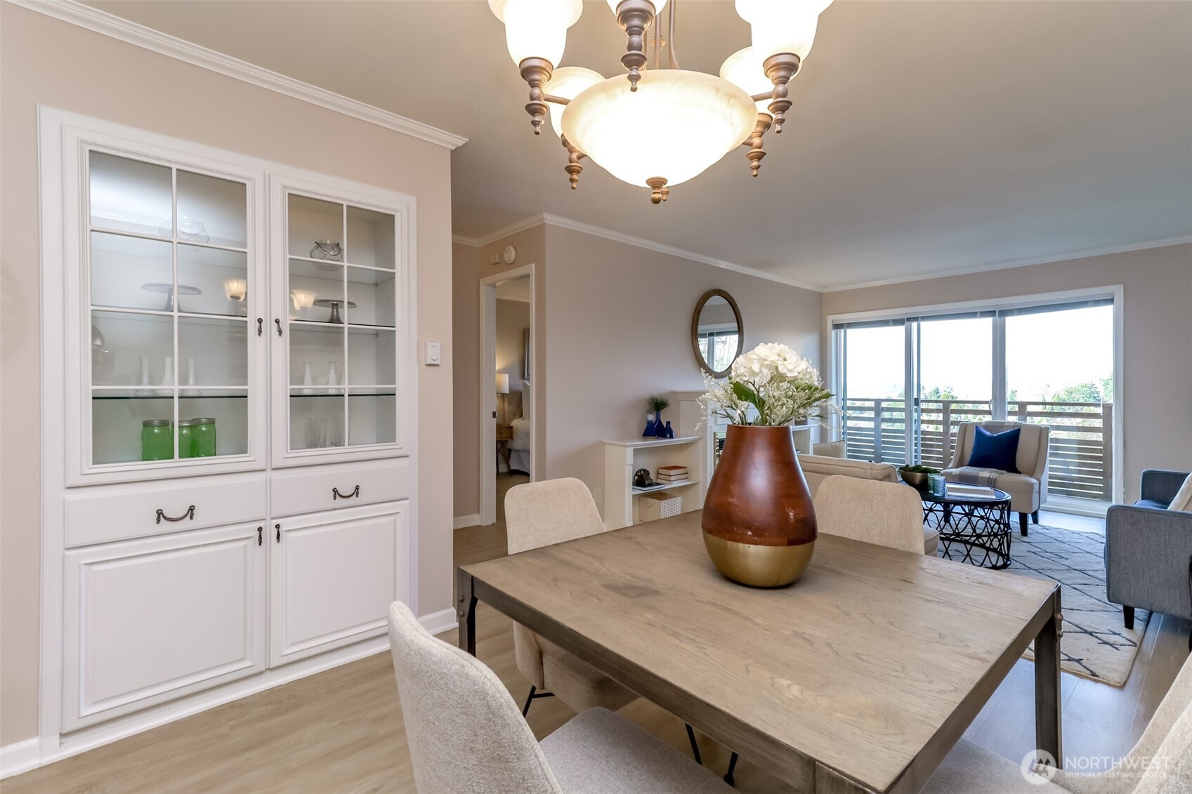 4444 44th Avenue Southwest, Unit 405 Seattle, WA 98116 - Photo 11 of 32 a room with furniture and window
