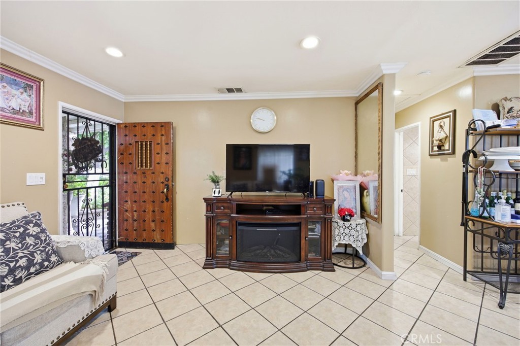 13054 Amar Road Baldwin Park, CA 91706 - Photo 18 of 52