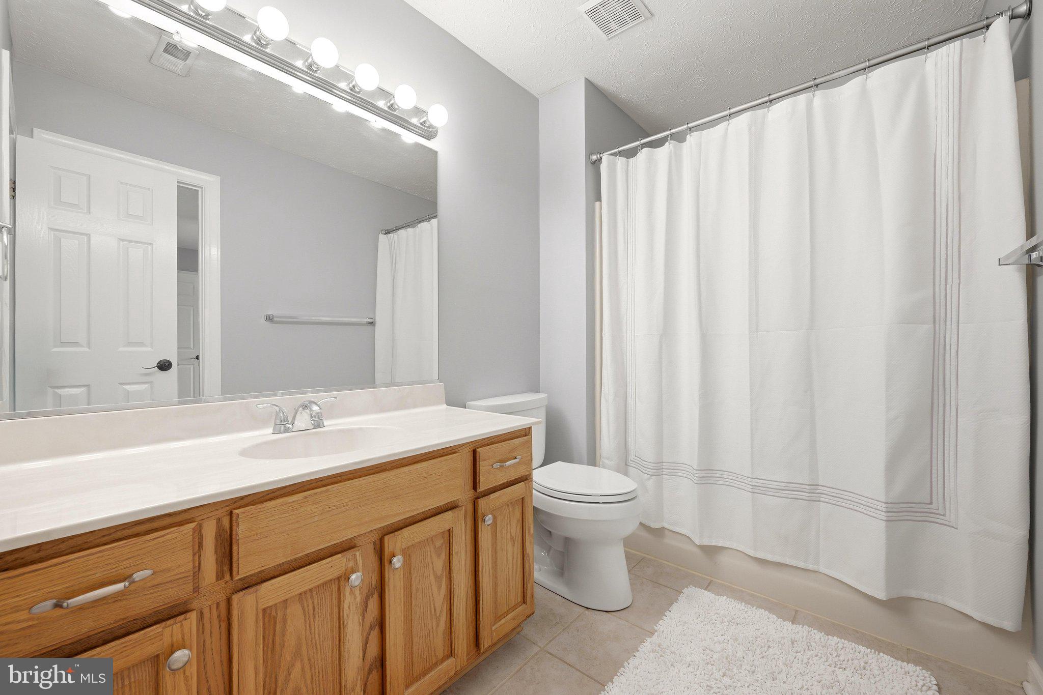 291 Huntersridge Road Winchester, VA 22602 - Photo 34 of 70 Full Bathroom On Upper Level