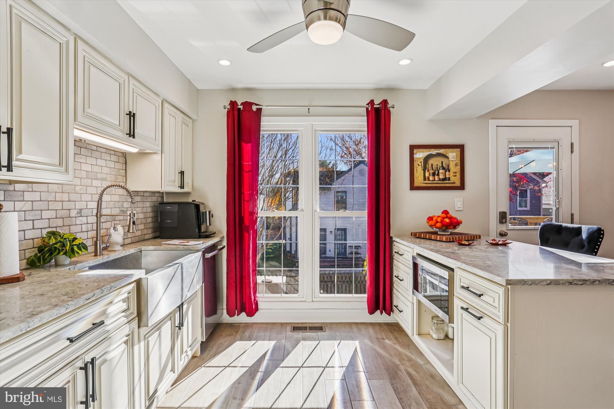 20510 Bargene Way Germantown, MD 20874 - Photo 20 of 97 Kitchen