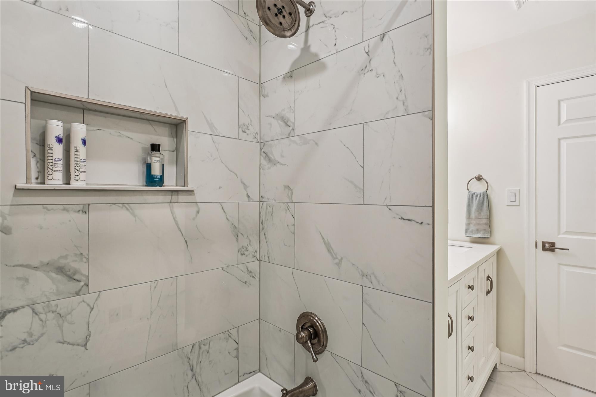 20510 Bargene Way Germantown, MD 20874 - Photo 41 of 97 Shower