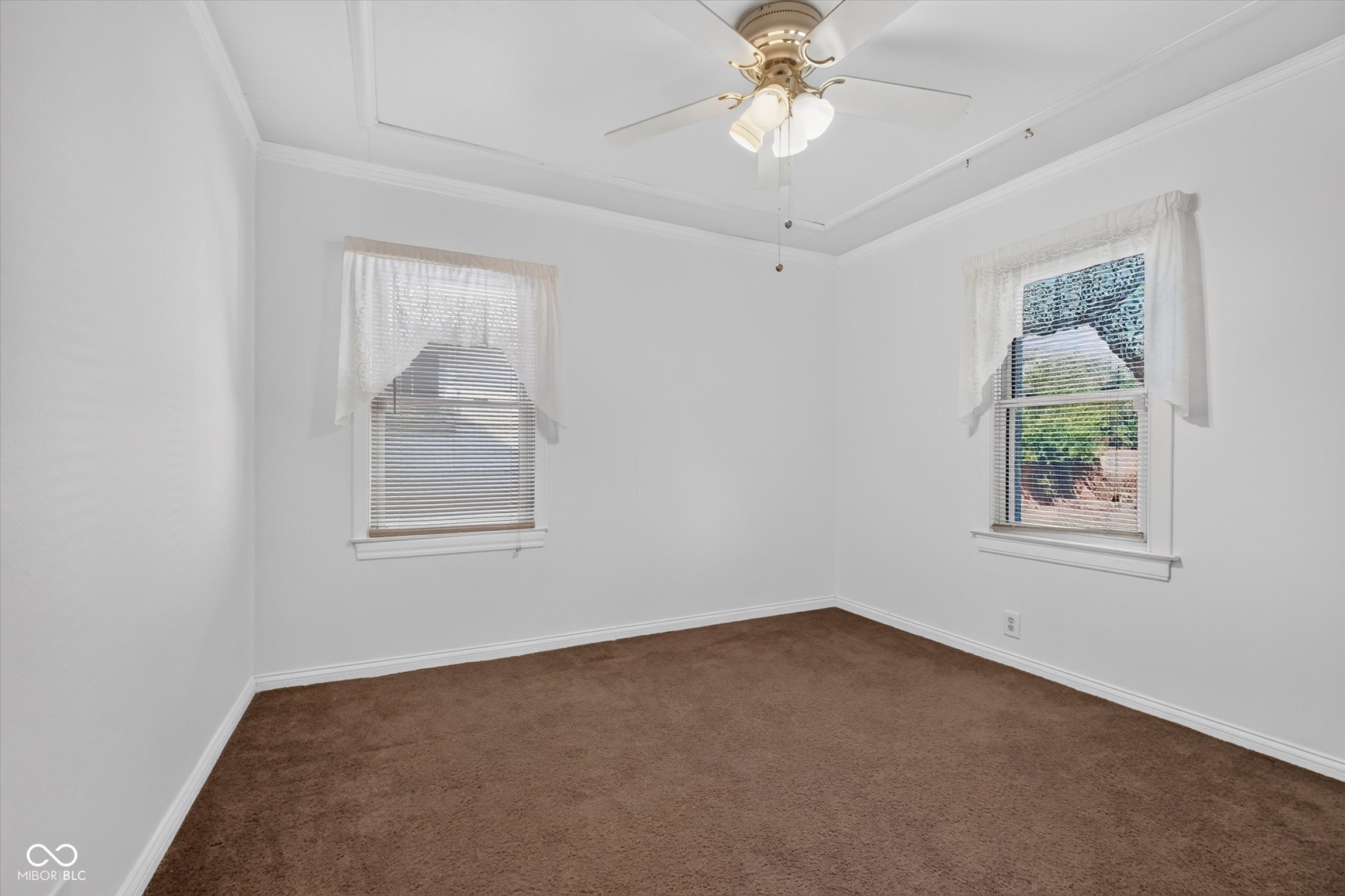 345 Burbank Road Indianapolis, IN 46219 - Photo 15 of 28 Gallery Image 15